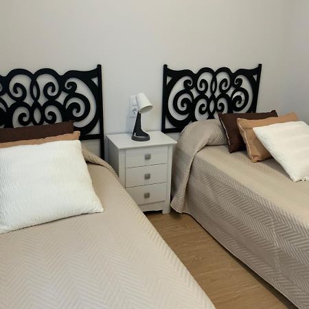 Super Oferta Verano En La Playa Apartamento Pie De Playa Yellow, Un Lujo, Totalmente Nuevo, Tambien Para Tu Mascota Noja Extérieur photo